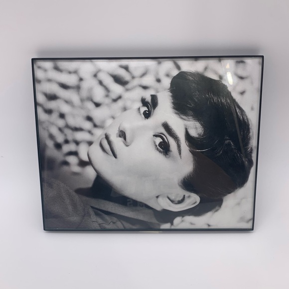 Audrey Hepburn Retro Vintage Celebrity Framed Magazine Print Wall Art - Picture 15 of 16